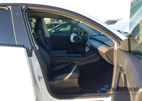 2022 Tesla Model Y Long Range Dual Motor All-Wheel Drive from USA, damaged, VIN 7SAYGDEE9NF453443